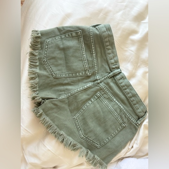 Free People Loving Good Vibrations Cut Off Shorts - Size 26 Sage Green Denim - Picture 3 of 6